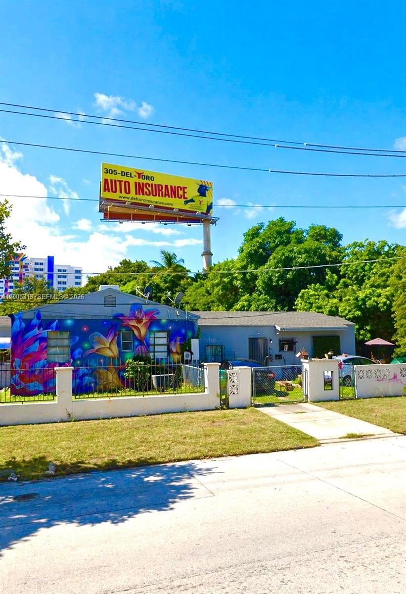 301 NW 37th St #CU2